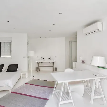 Superbe Loft Climatise Avec Patio A Appartement Bordeaux