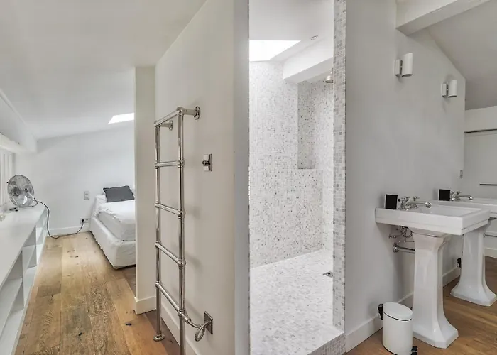 Superbe Loft Avec Patio à *