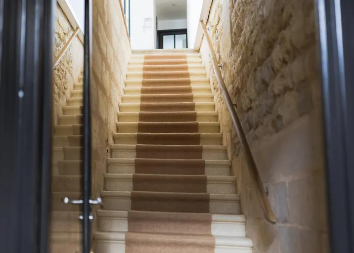 Superbe Loft Avec Patio à *