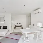 Superbe Loft Avec Patio A Apartment *
