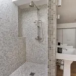 Apartment Superbe Loft Avec Patio A Bordeaux