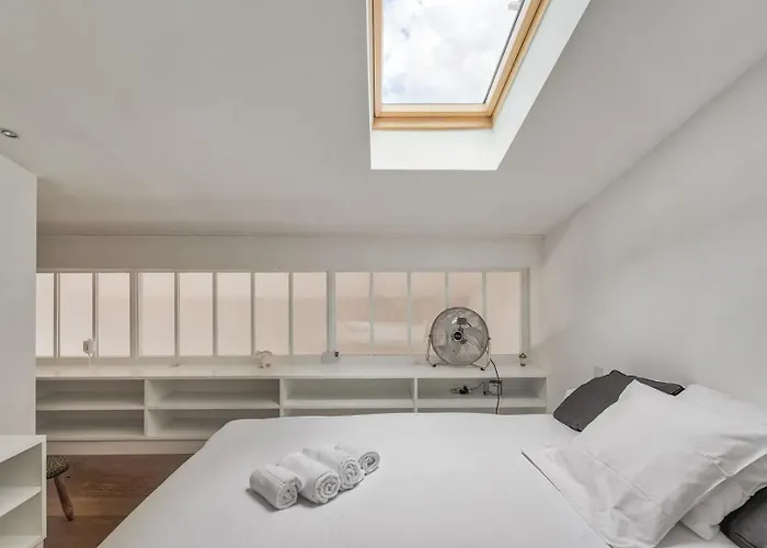 Apartament Superbe Loft Avec Patio A Bordeaux